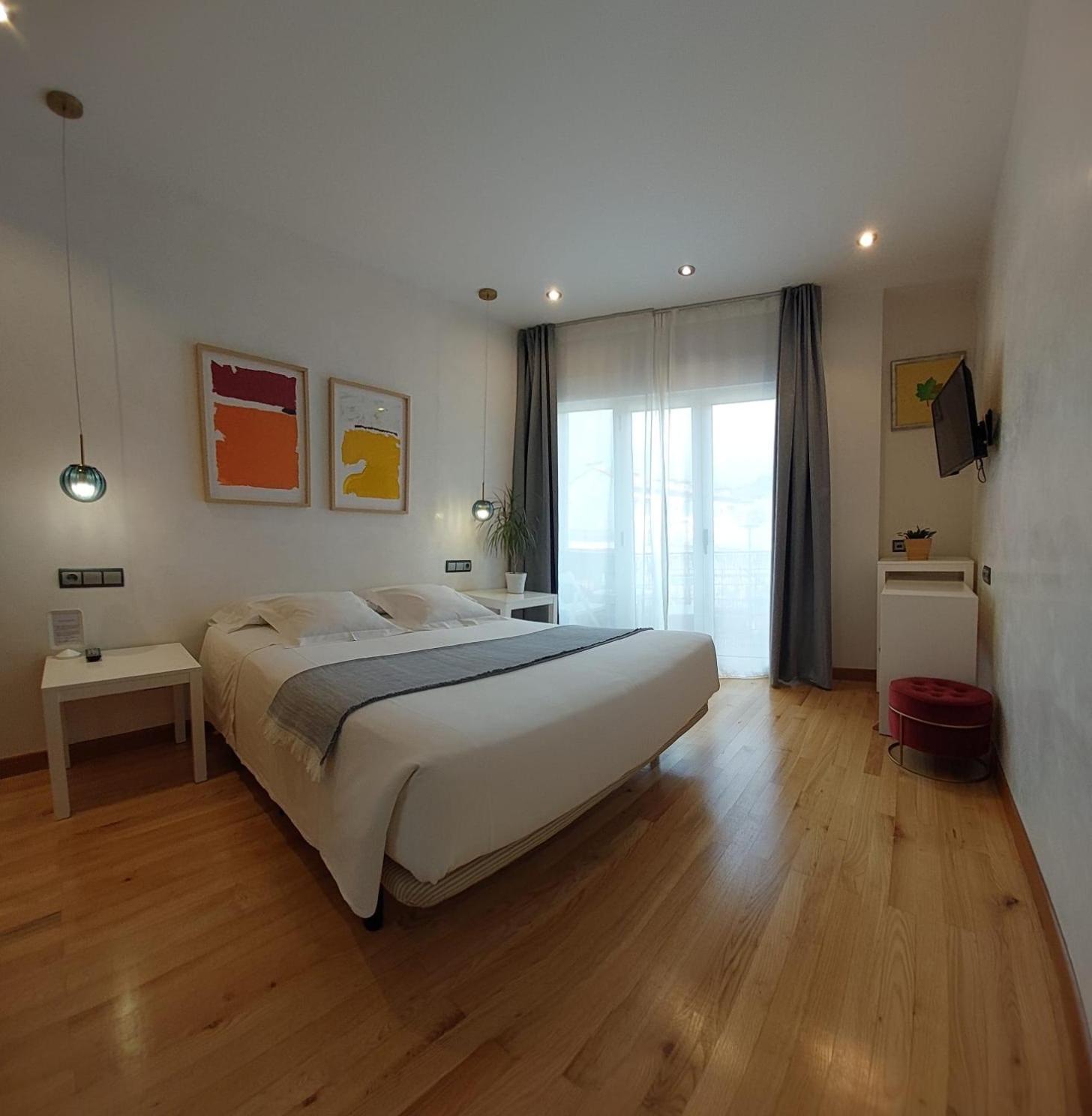 Hotel Nochendi Cangas de Onis Exterior photo